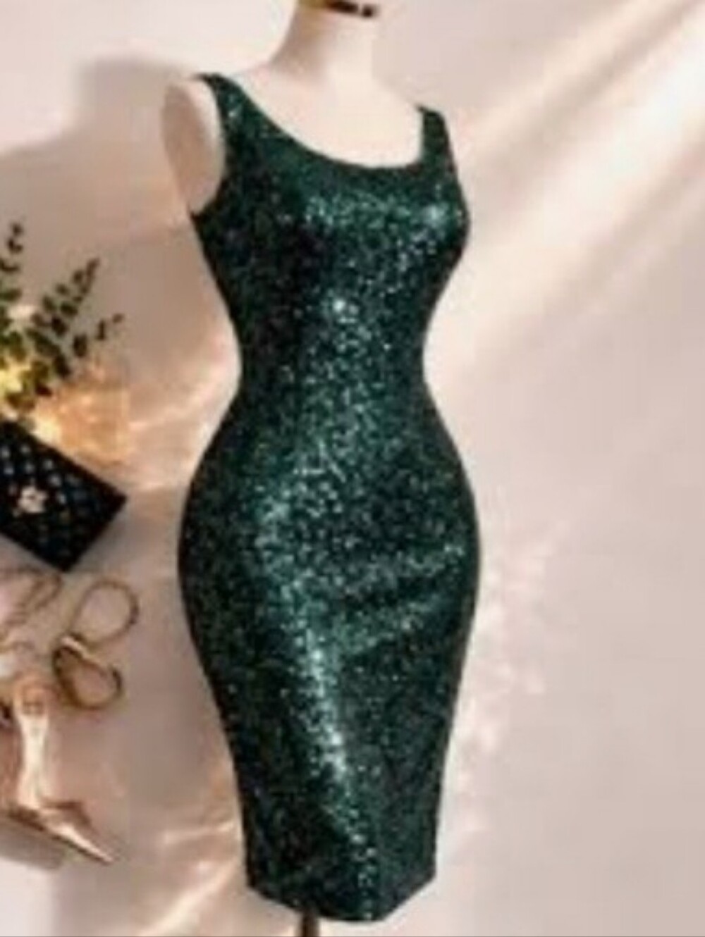 Studio One Emerald Green Sequin Midi Dress NWOT Medium (Size 8)